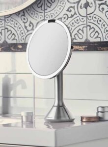 Simplehuman Sensorspiegel Standspiegel ST3052 LED beleuchtet 5-fach-Vergößerung GHS-Berlin.shop 13