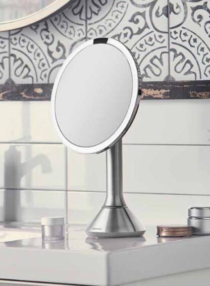 Simplehuman Sensorspiegel Standspiegel ST3052 LED beleuchtet 5-fach-Vergößerung GHS-Berlin.shop 6